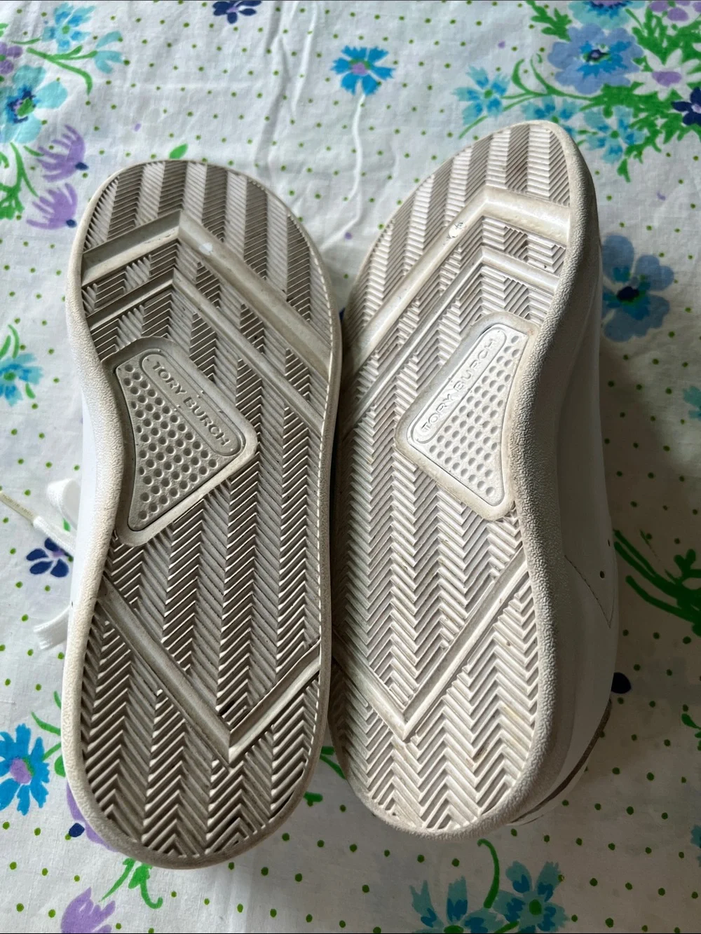 Tory Burch Leather Low Top Sneakers - 7.5